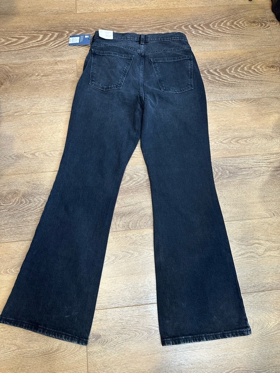 Universal Thread Black High-Rise Flare Jeans - Picture 2 of 9